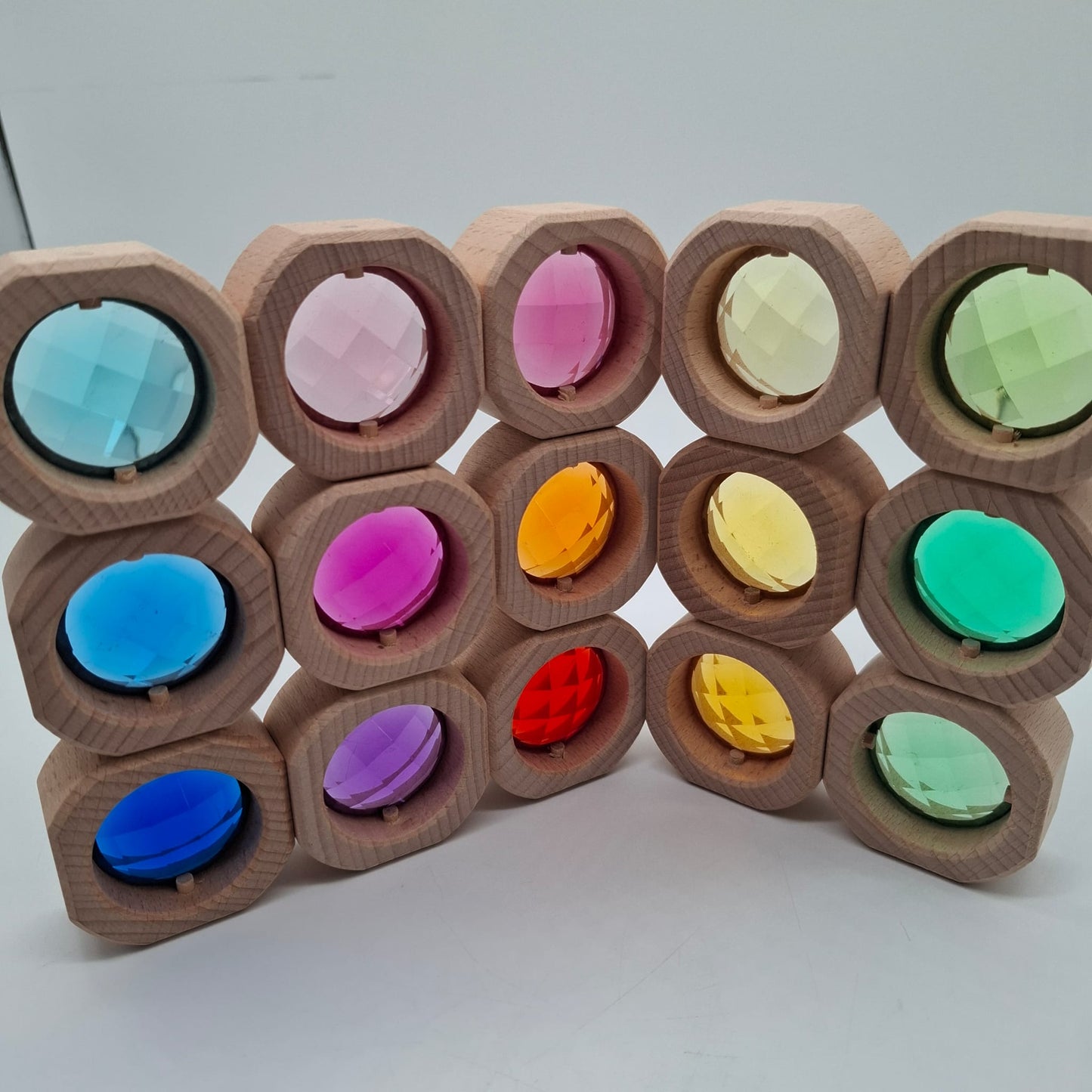 Houten edelstenen blokken