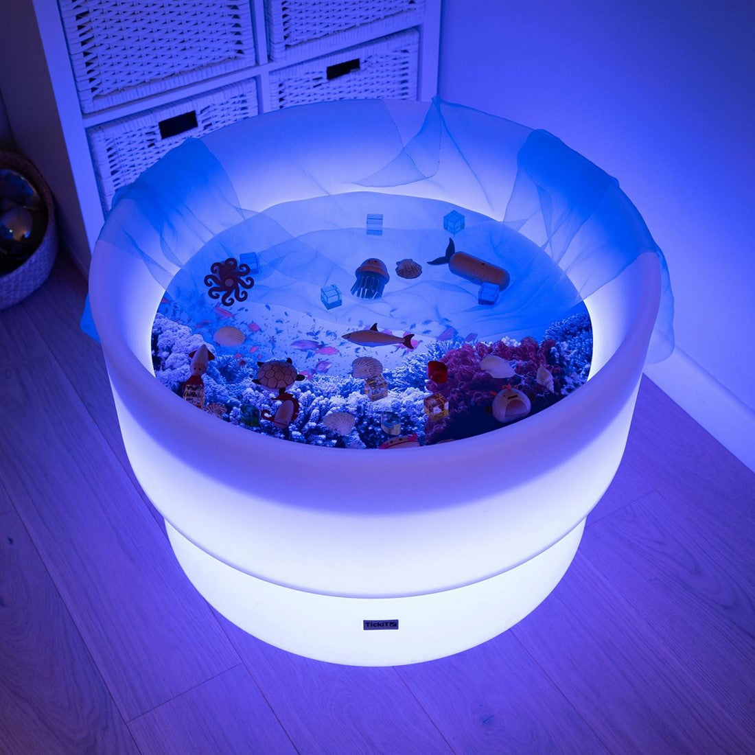 Tickit sensorische ontdekkingstafel met sfeerverlichting.